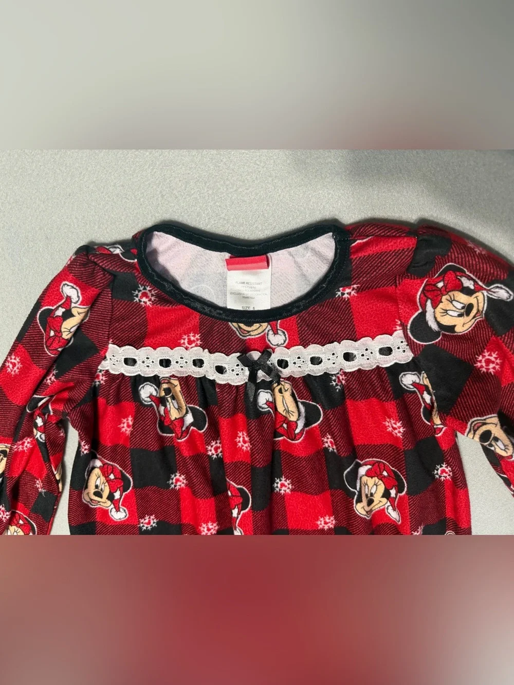 Disney Night Gown Minnie Mouse s6 Girls Red/Black Long Sleeve - Picture 3 of 6